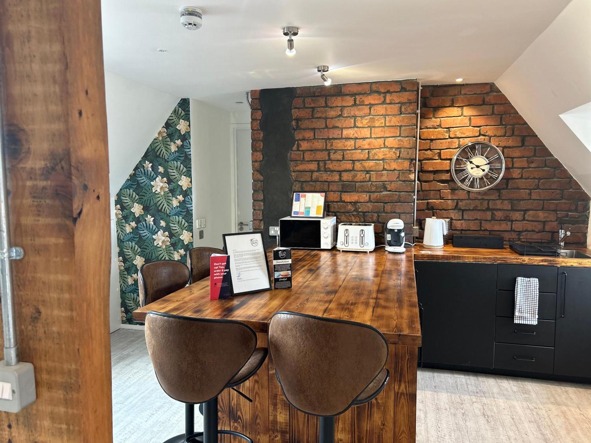 Cardiff Arms Bistro & Hotel Treorky Εξωτερικό φωτογραφία