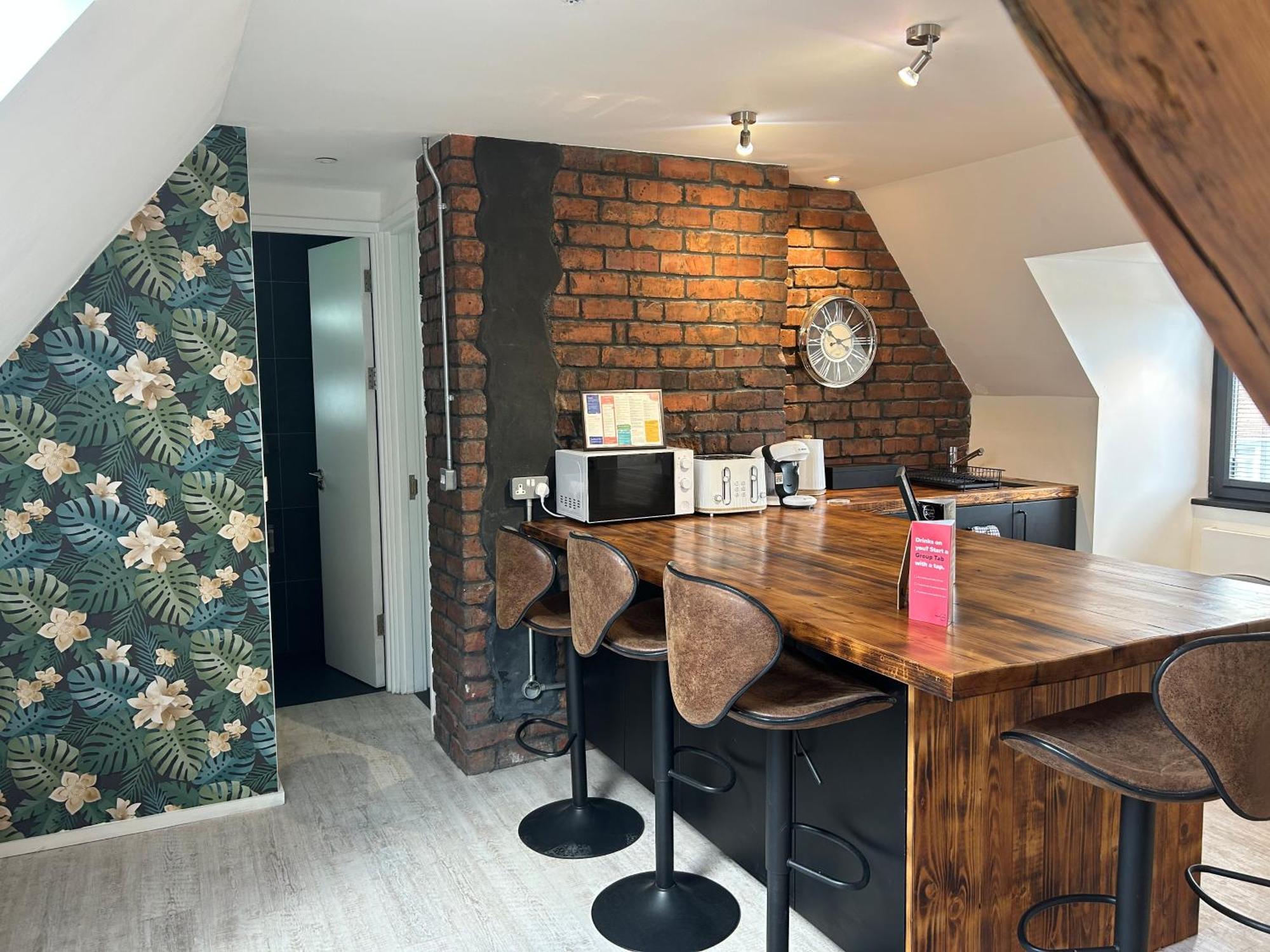 Cardiff Arms Bistro & Hotel Treorky Εξωτερικό φωτογραφία